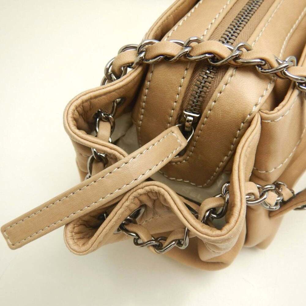 CHANEL Cream Lambskin Leather Shoulder Bag - Picture 11 of 16